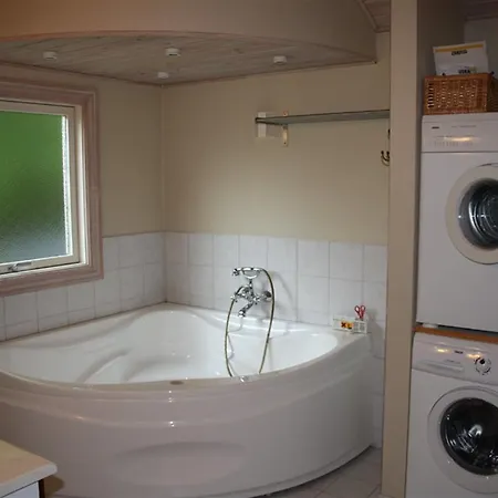 Four-bedroom Holiday In * Hals