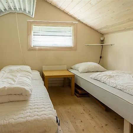 度假居 Four-bedroom Holiday In *