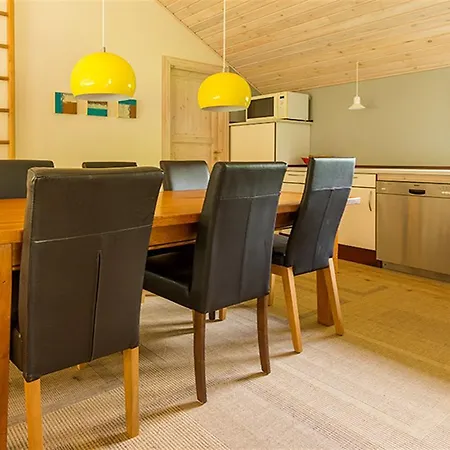 Four-bedroom Holiday In * Hals